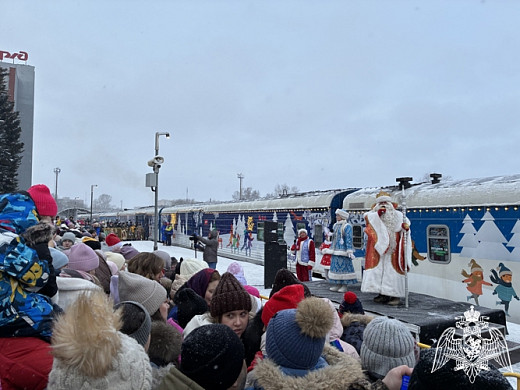В Иванове встретили поезд Деда Мороза